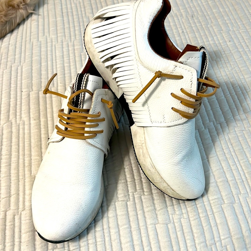 ShuShop Fringe Sneakers, size 10!
